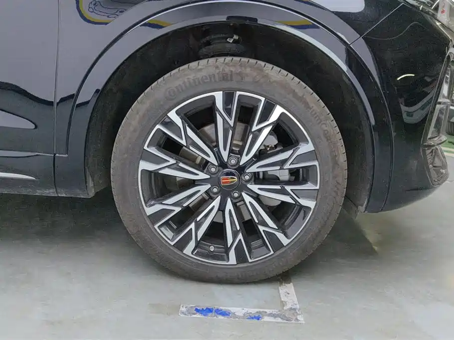 Hongqi HS5 2023 2.0T Pro