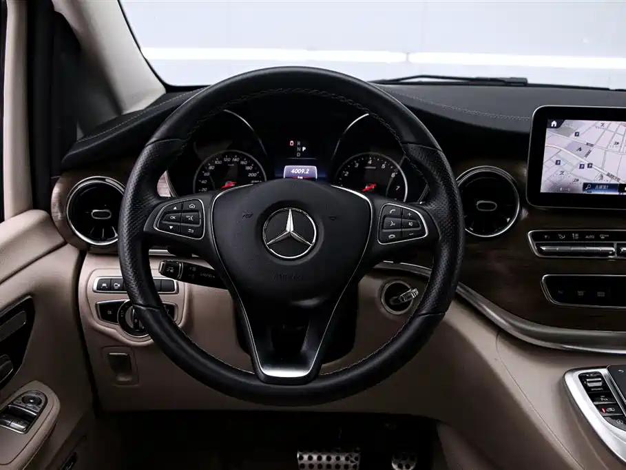 Mercedes-Benz V-Class V 2022 V 260 L Luxury