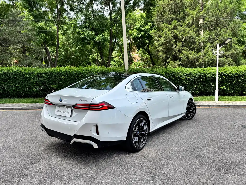 BMW 5 Series 5 2025 530Li Premium M Sport
