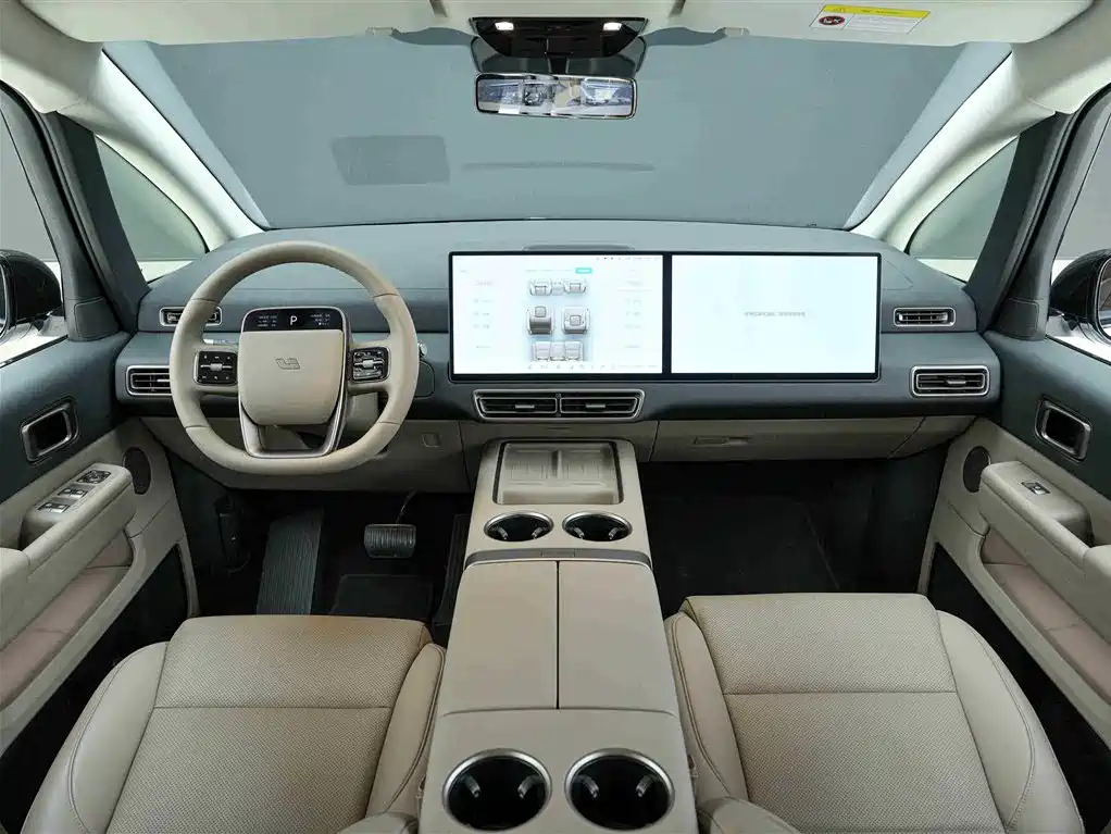 Li Auto MEGA 2025 Home