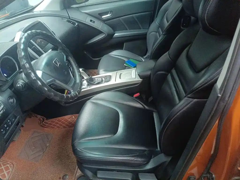 Luxgen U6 — миниатюра 16