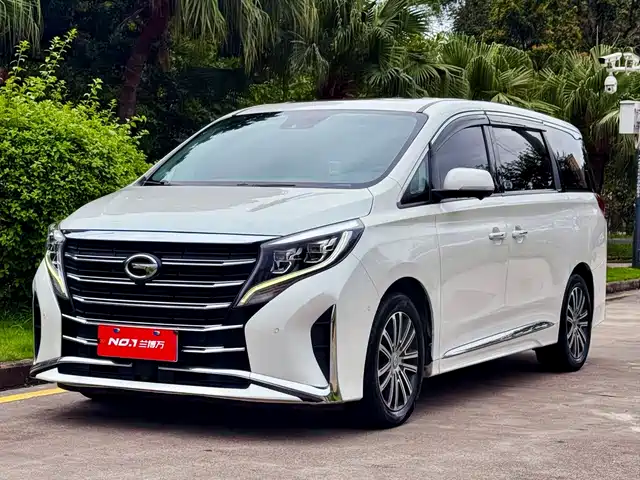 GAC Trumpchi M8