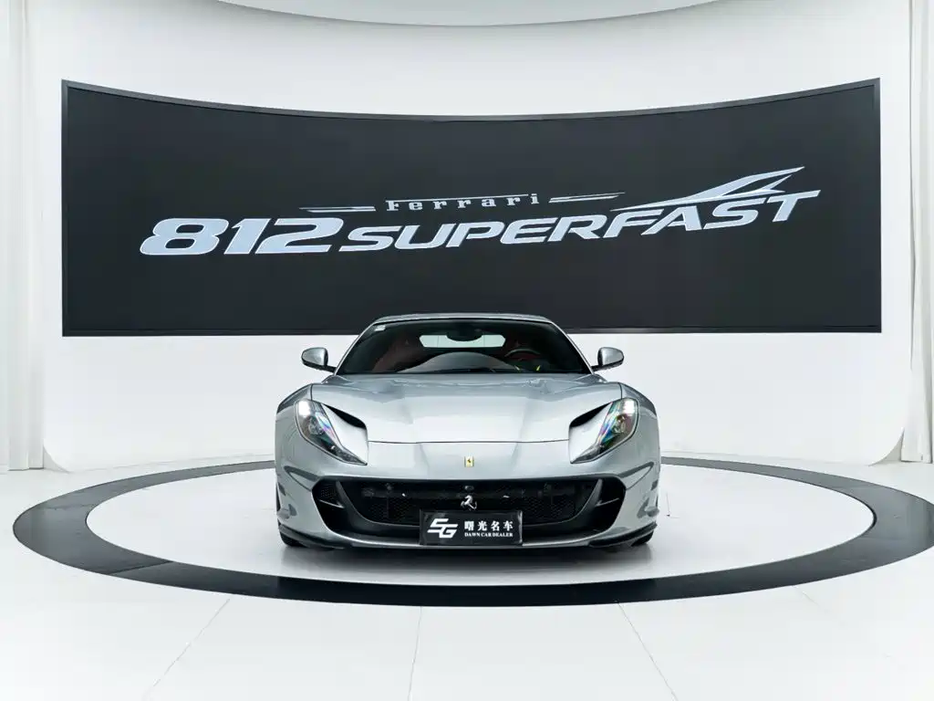 Ferrari 812 — миниатюра 2
