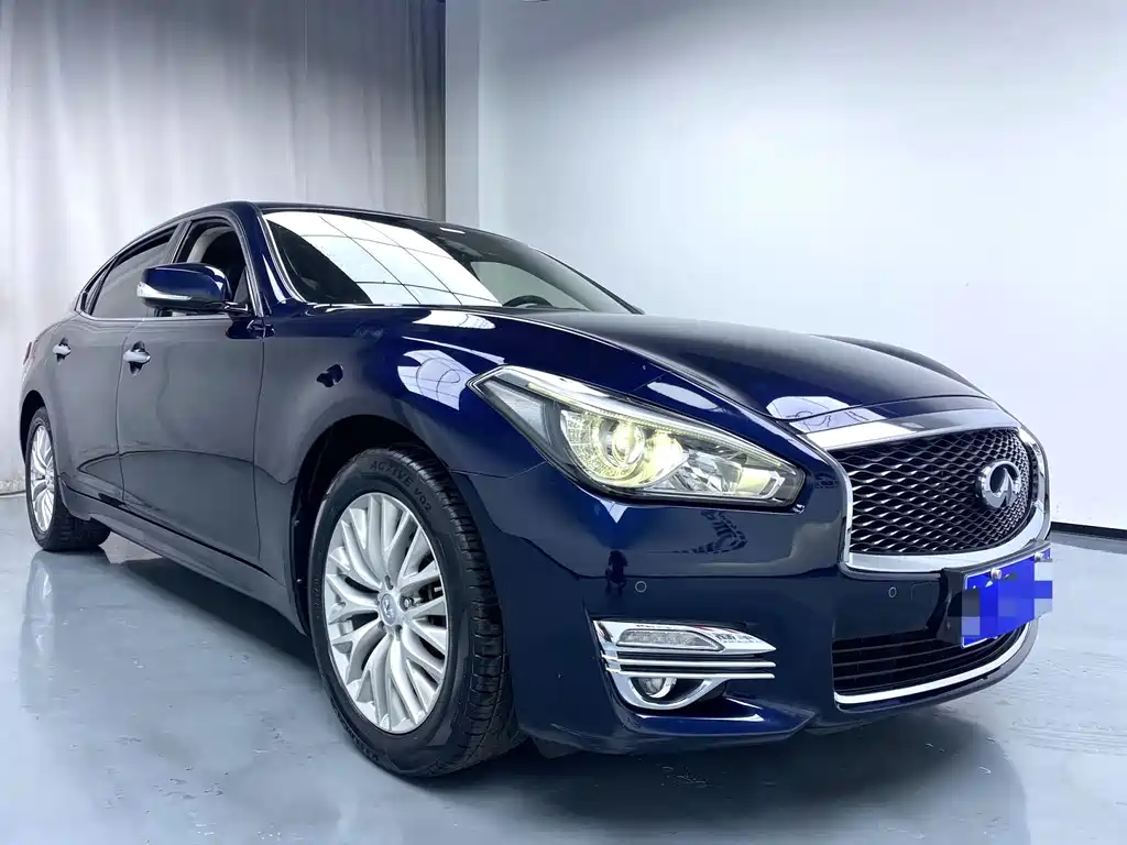 Infiniti Q70 2017 Q70L 2.5L Enjoy