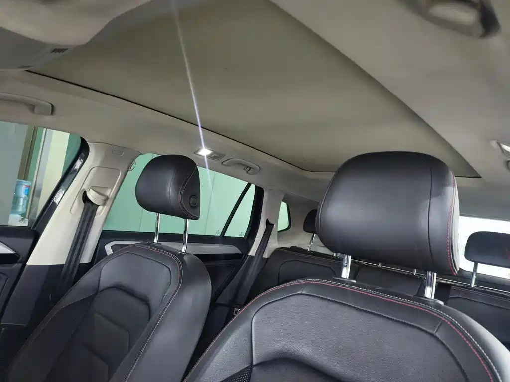 Volkswagen Tayron 2019 330TSI Luxury VI