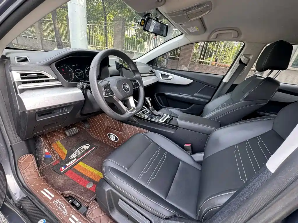 BYD Qin — миниатюра 3