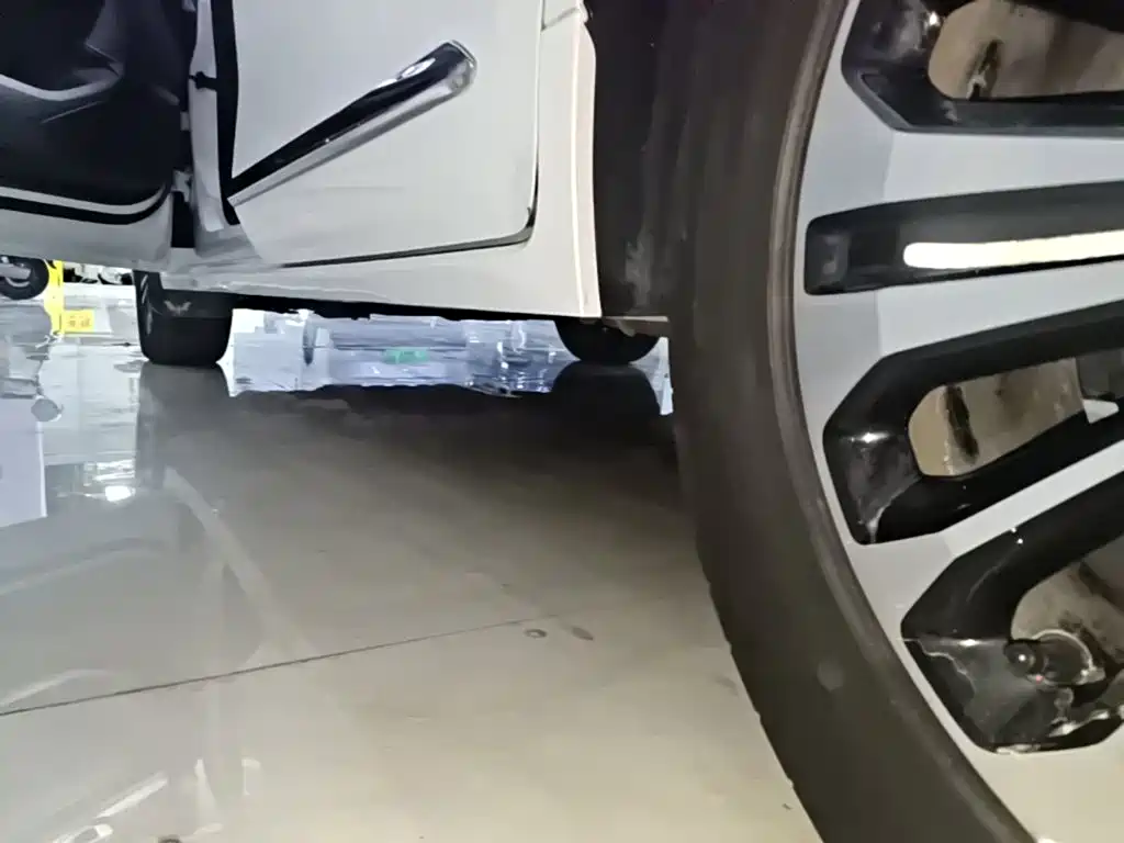 Wuling Jiachen — миниатюра 22