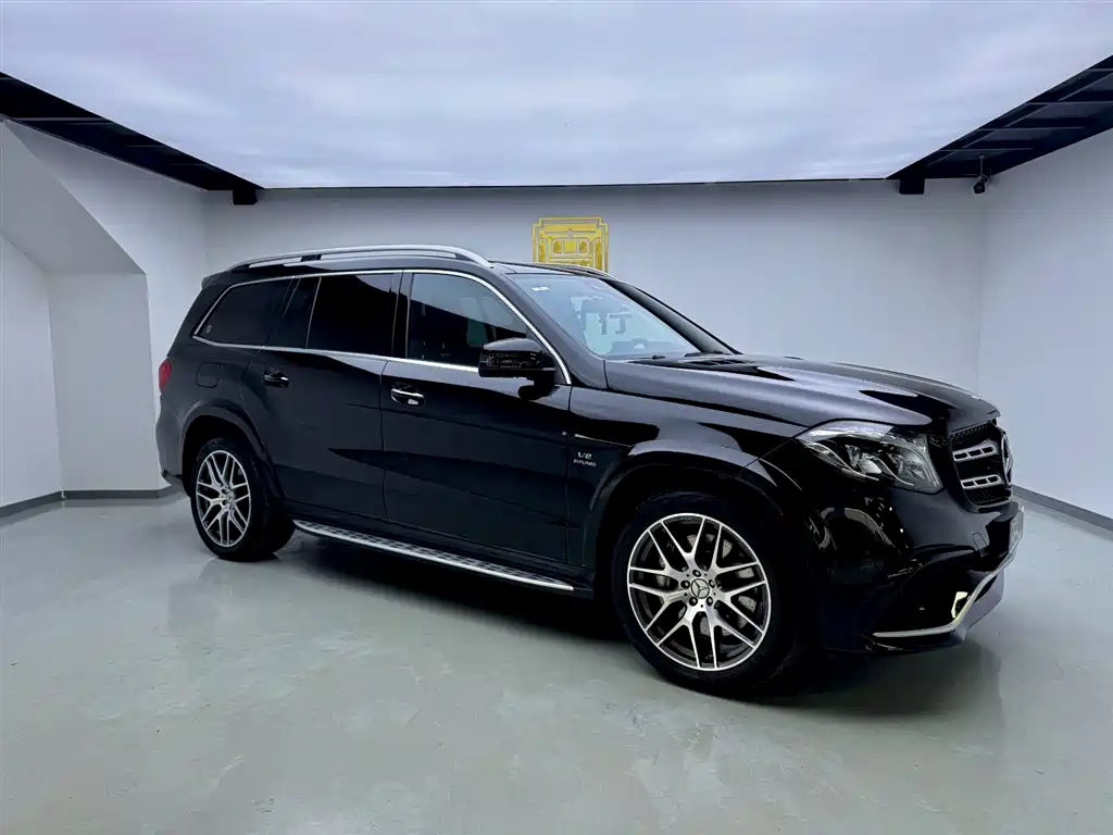 MERCEDES-BENZ GLS AMG