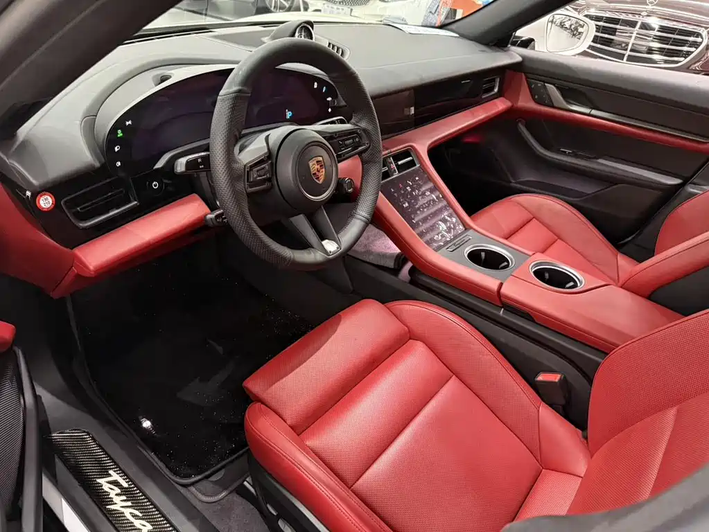 Porsche Taycan — миниатюра 8