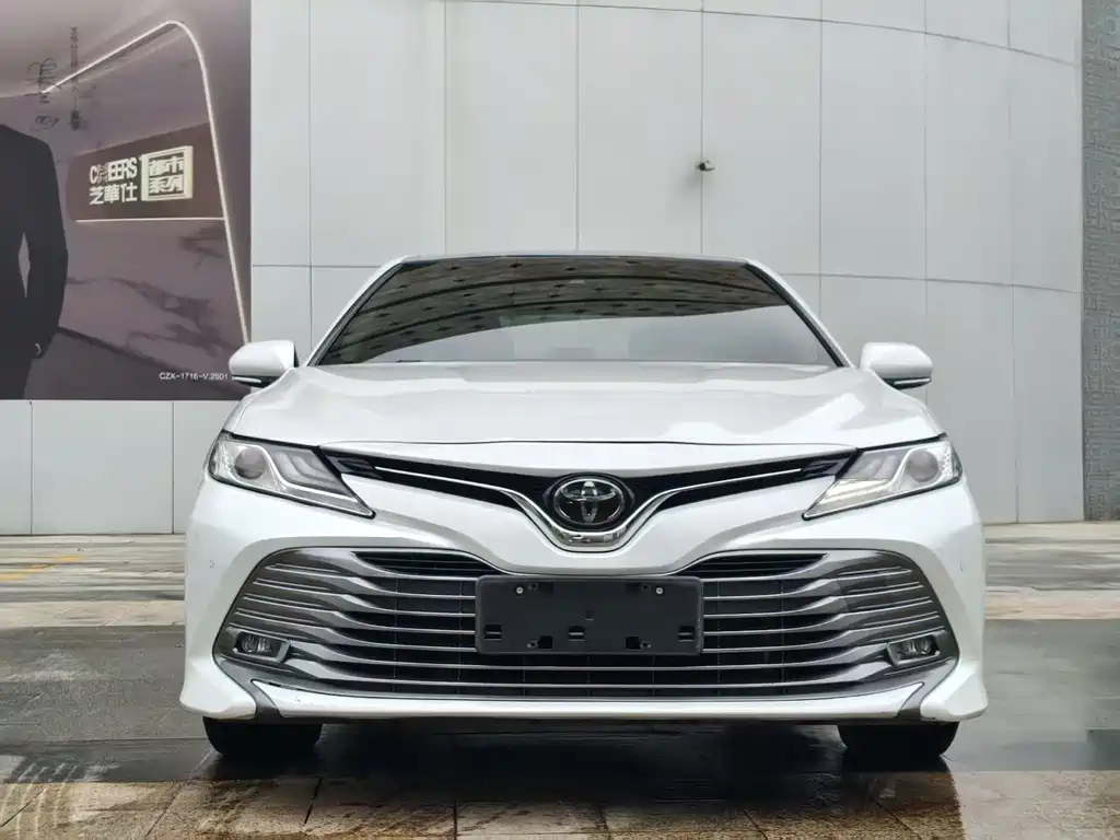 Toyota Camry 2018 2.5G Luxury