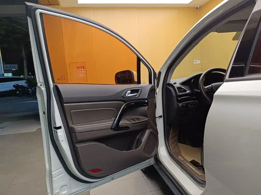 GAC Motor GS4 Hybrid — миниатюра 7