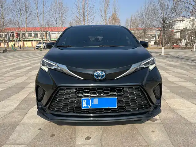 TOYOTA SIENNA 2022