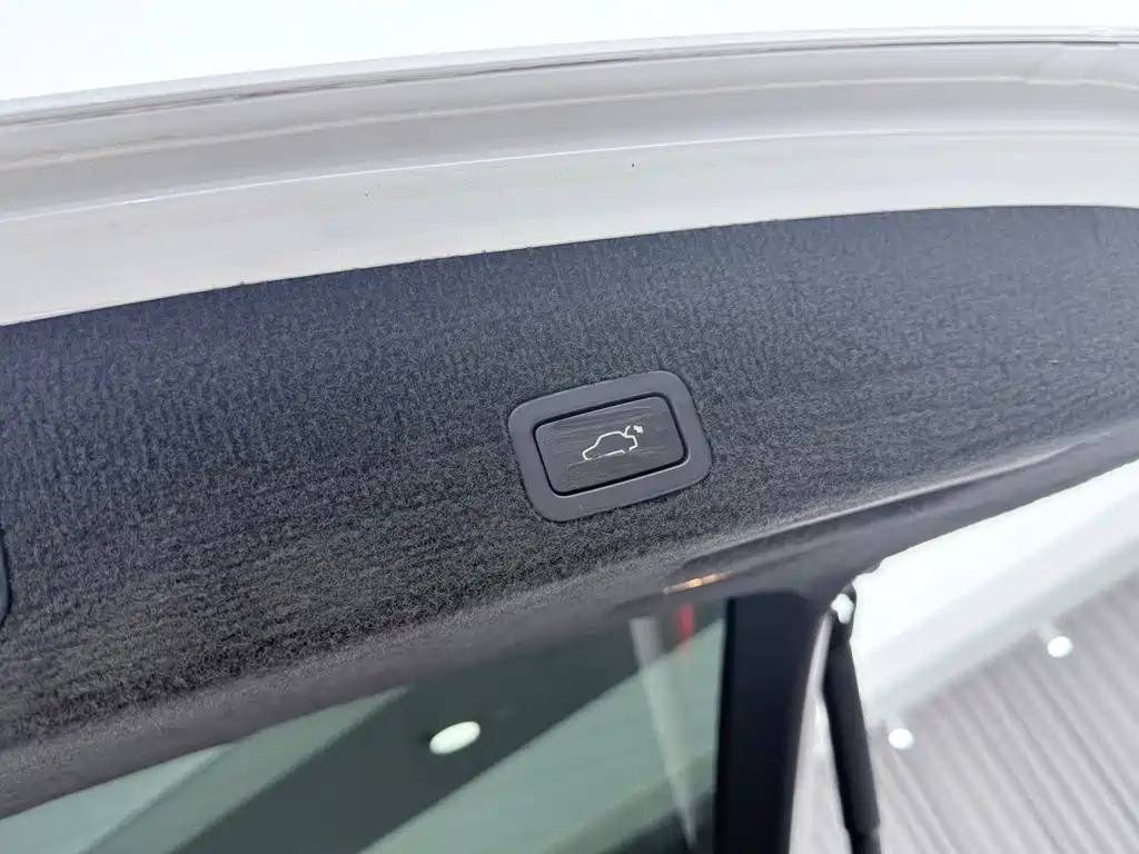 Volvo XC60 (Import) — миниатюра 22
