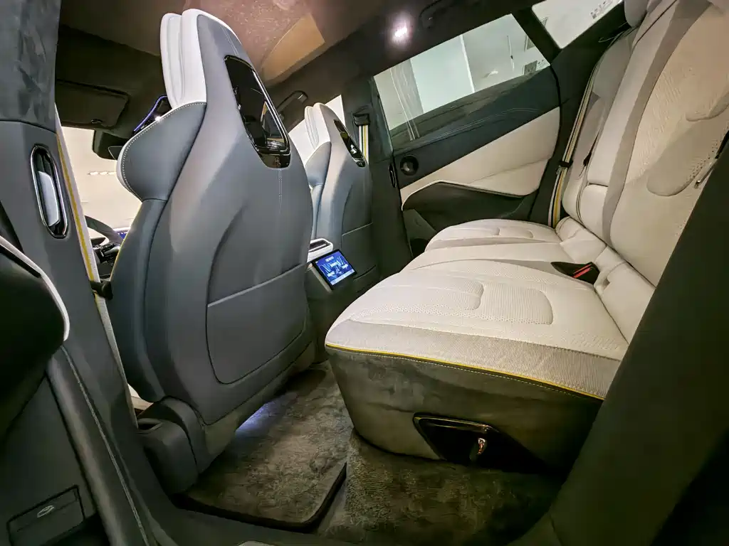 Lotus Eletre 2025 600 Luxury