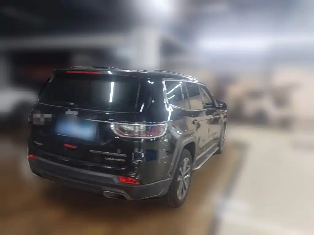 Jeep Grand Commander — миниатюра 4