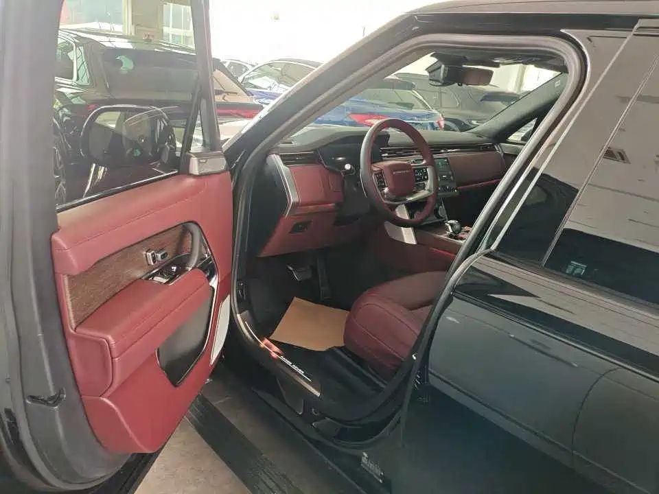 Land Rover Range Rover — миниатюра 6