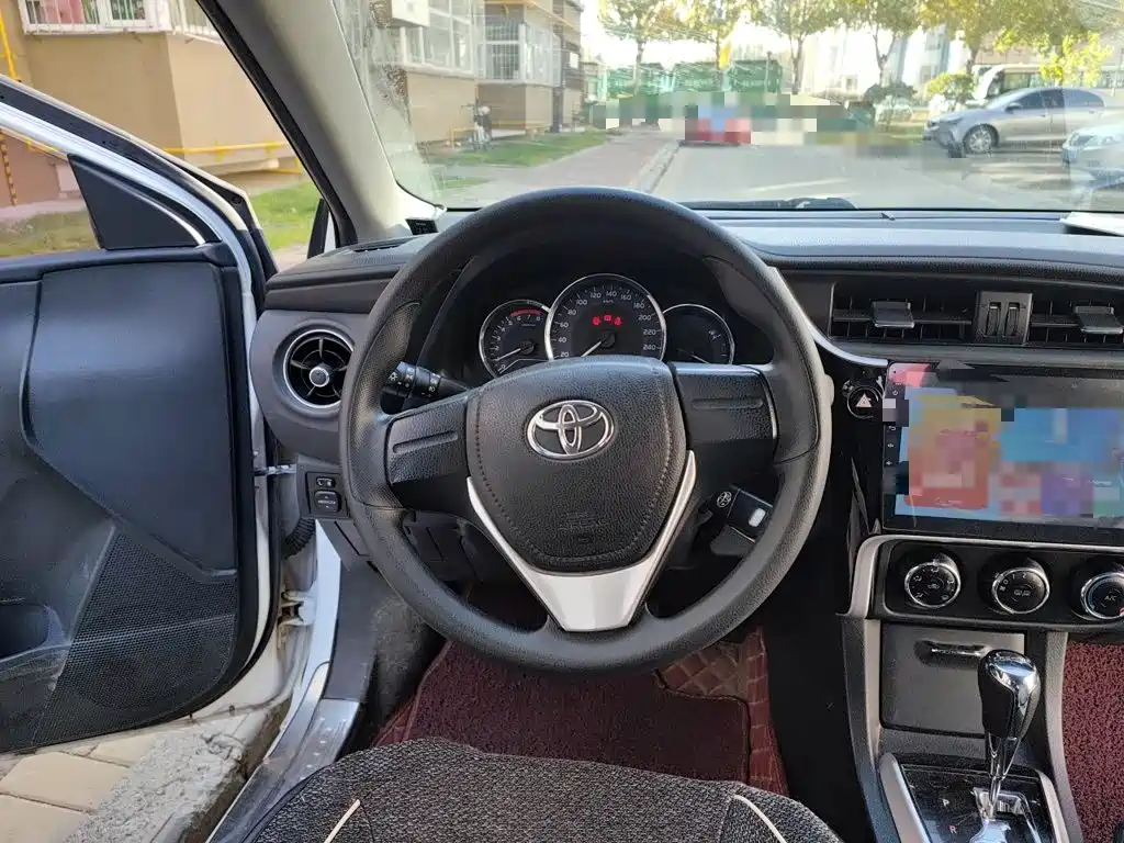 Toyota Corolla — миниатюра 6