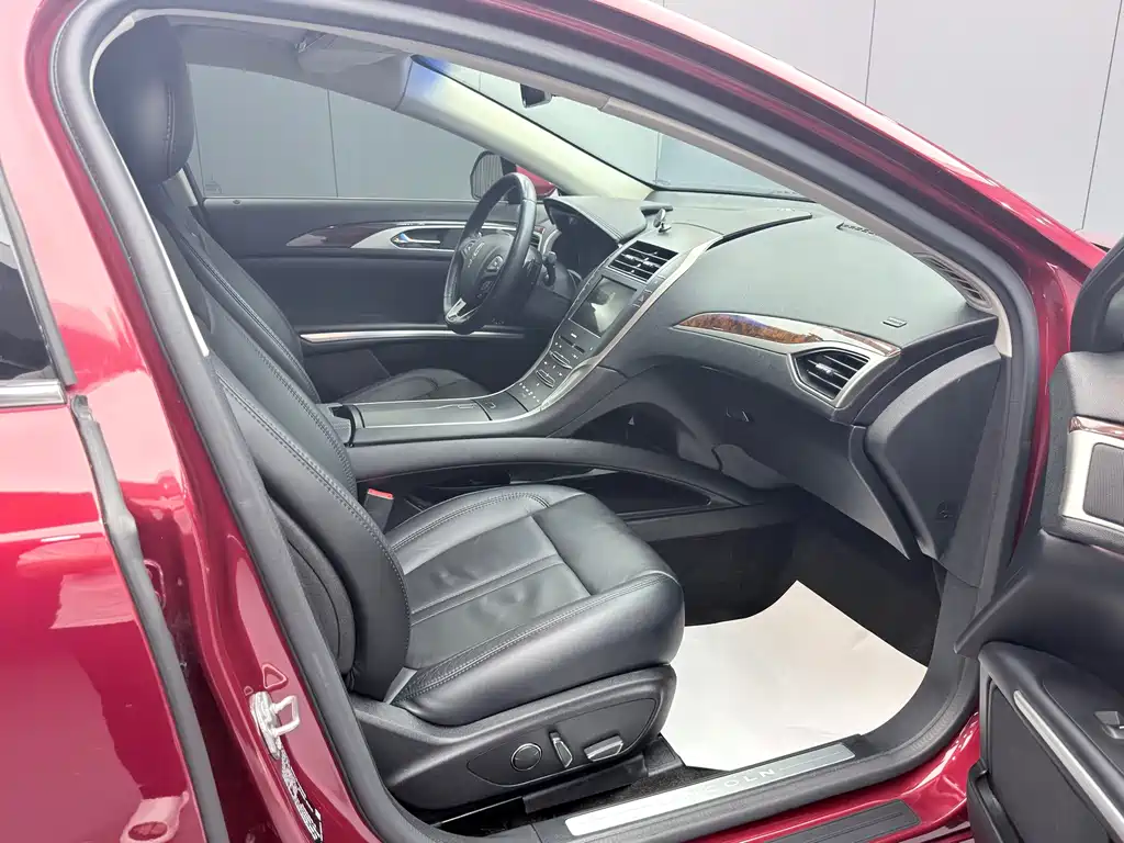 Lincoln MKZ — миниатюра 21