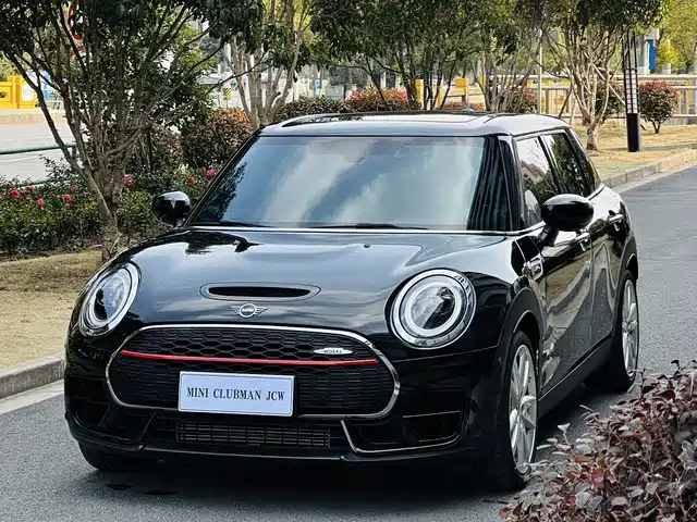 MINI JCW CLUBMAN