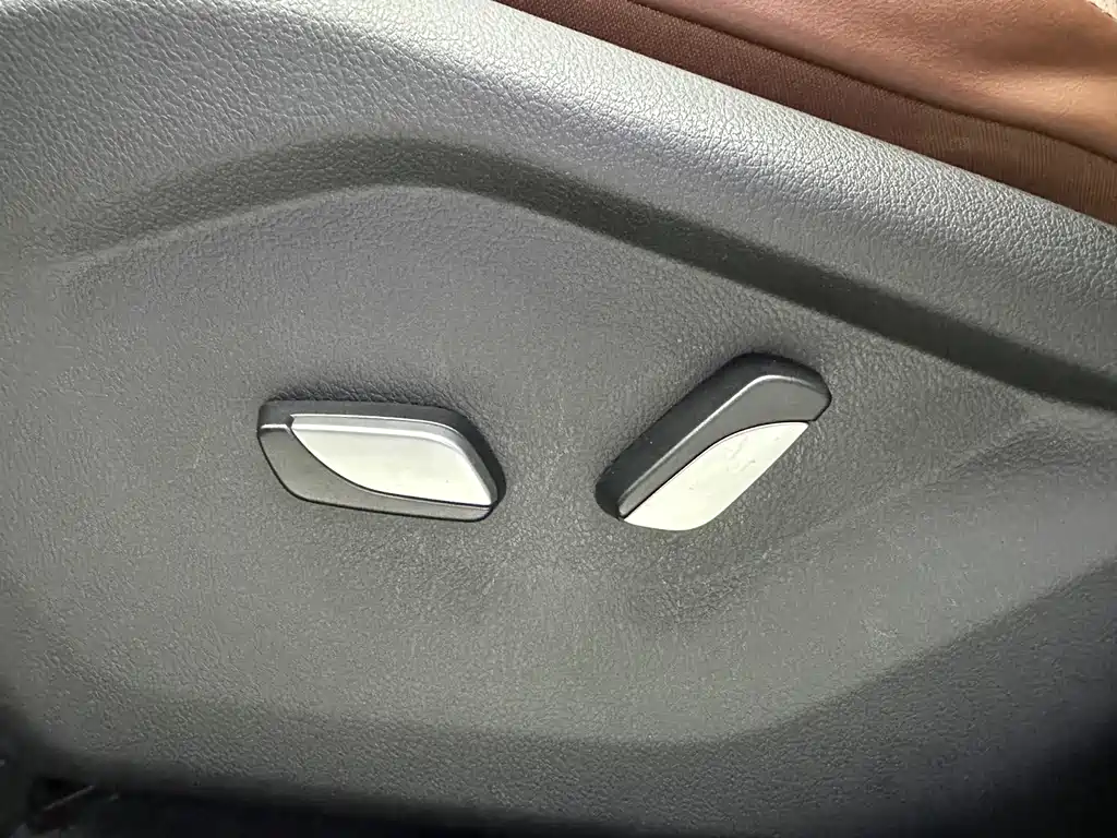 GEELY AUTOMOBILE VISION X6