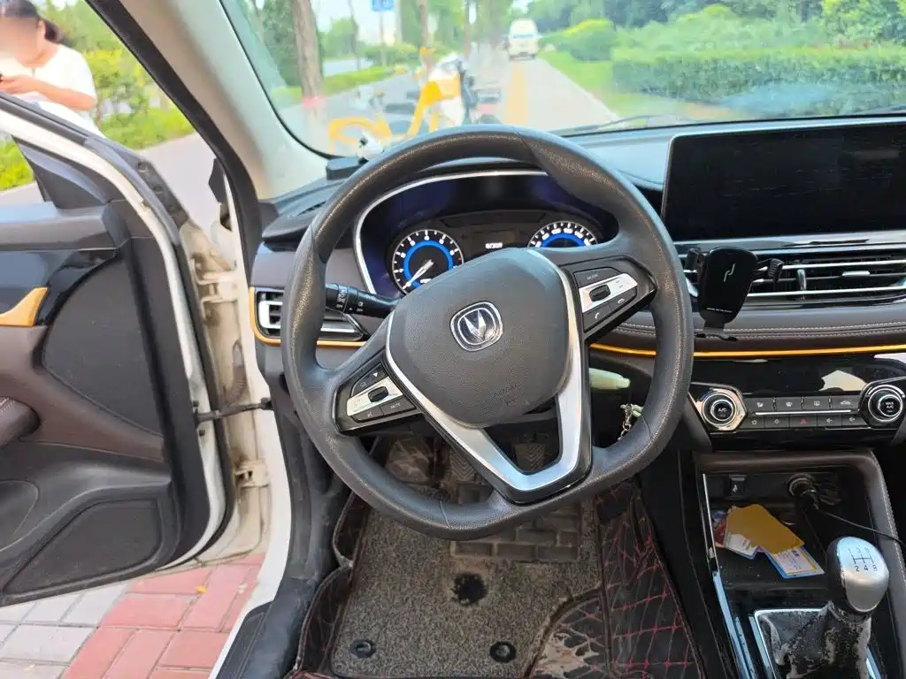 Changan Eado DT — миниатюра 11