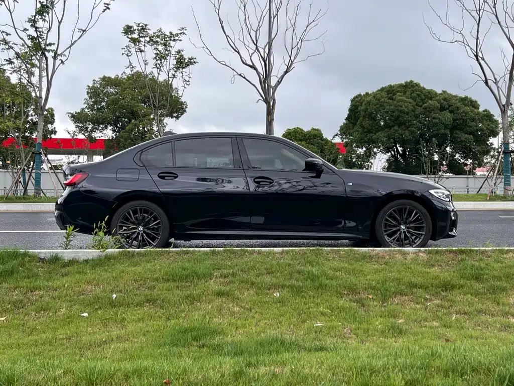 BMW 3 Series 3 2022 325Li M Sport