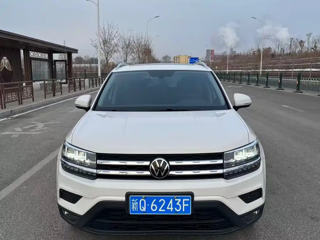 VOLKSWAGEN TUYUE