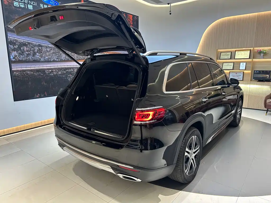 MERCEDES-BENZ GLS