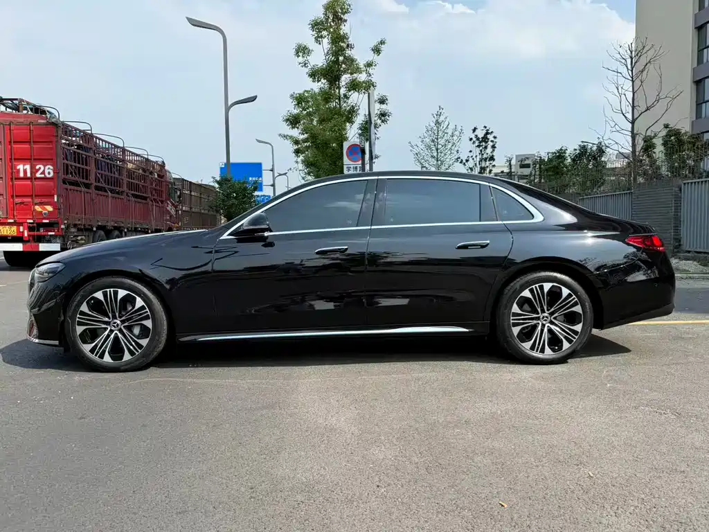 Mercedes-Benz E-Class E 2026 E 300 L Luxury
