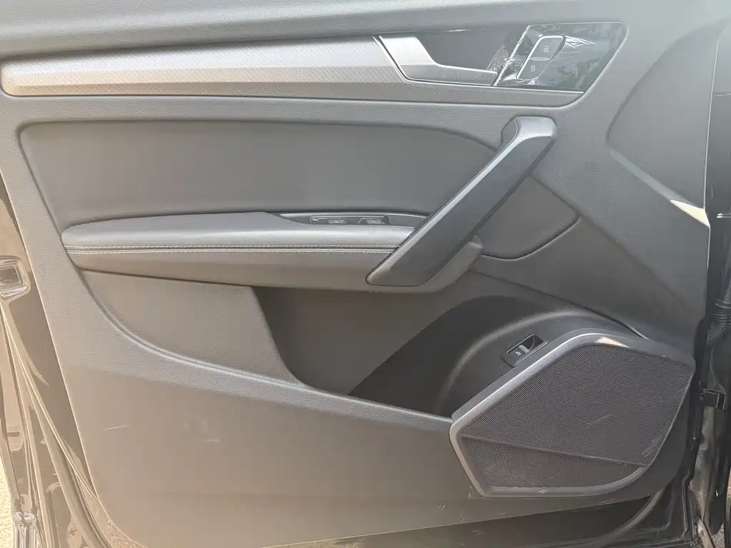 Audi Q5L 2024 40 TFSI Luxury