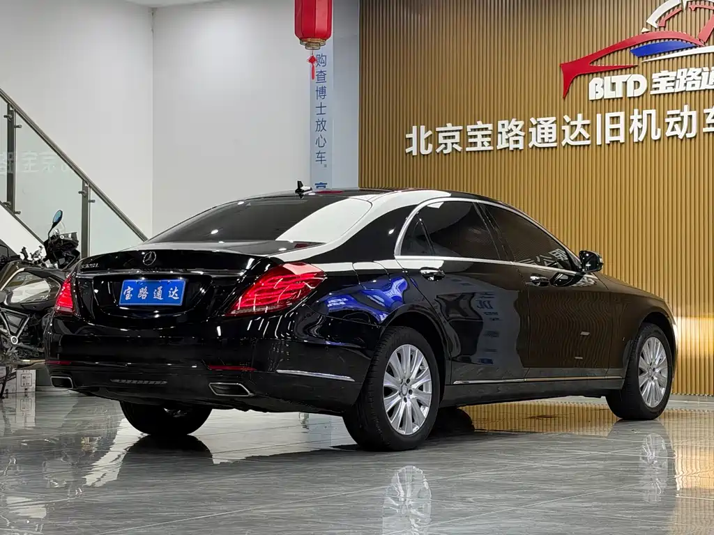 Mercedes-Benz S-Class — миниатюра 6
