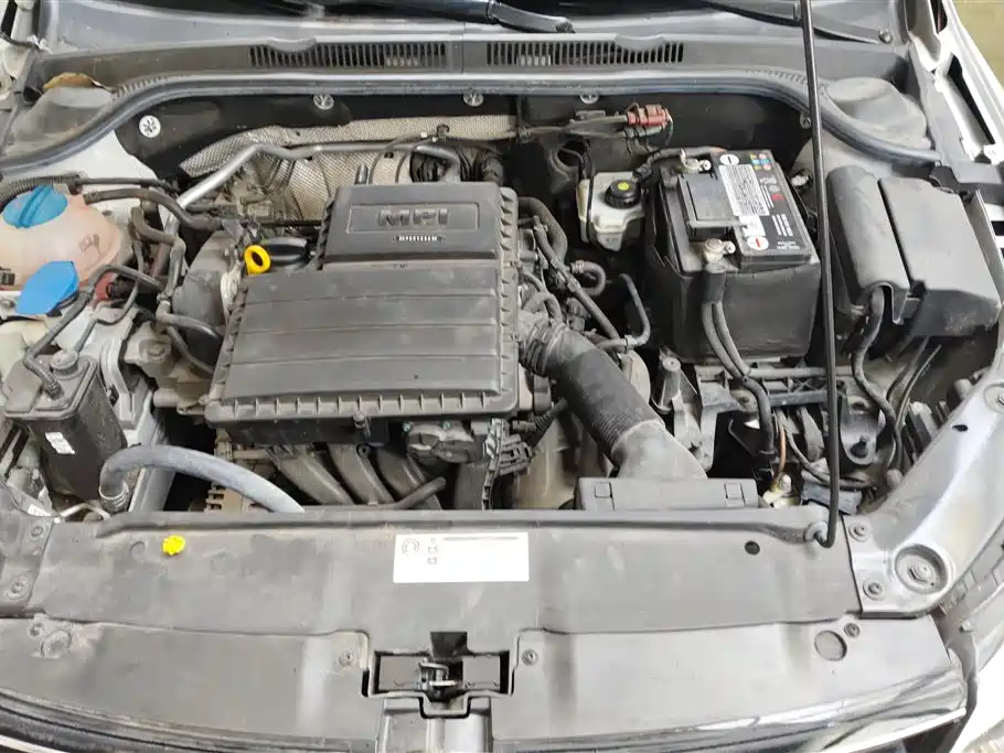 Volkswagen Sagitar 2018 1.6L MT Comfort
