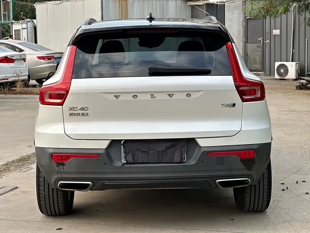 Volvo XC40 — миниатюра 9