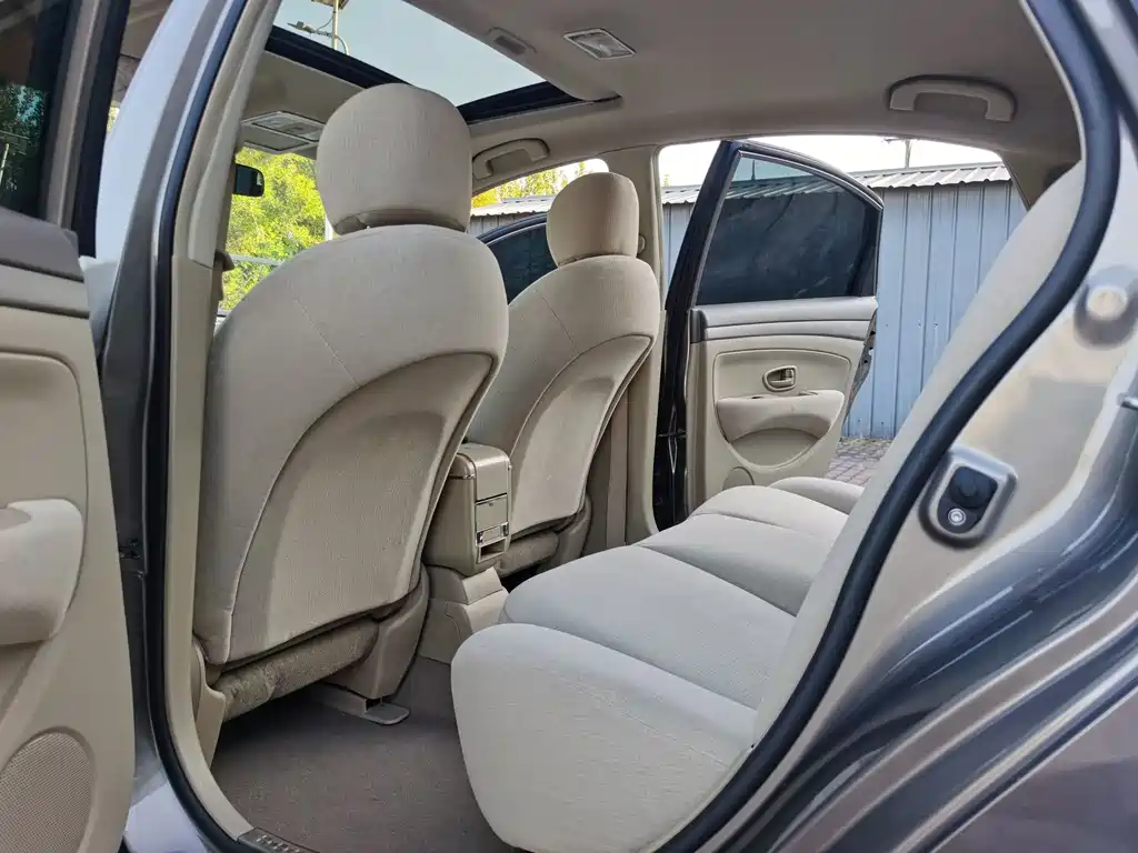 Nissan Sylphy — миниатюра 15