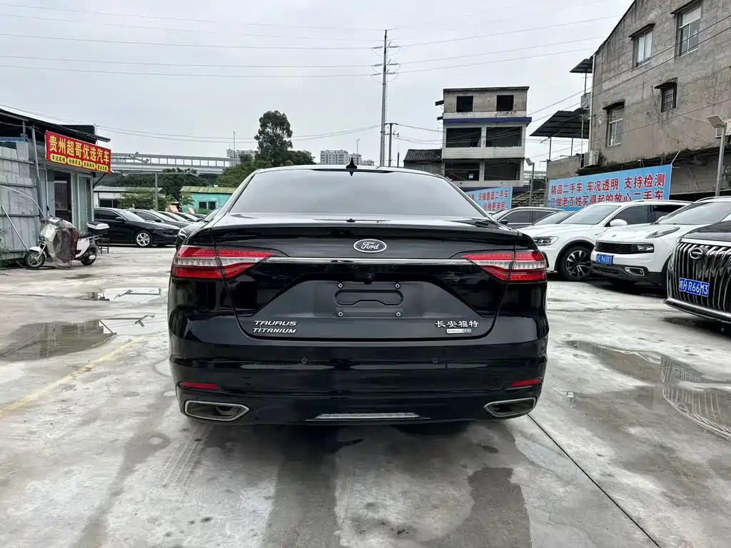 Ford Taurus — миниатюра 4