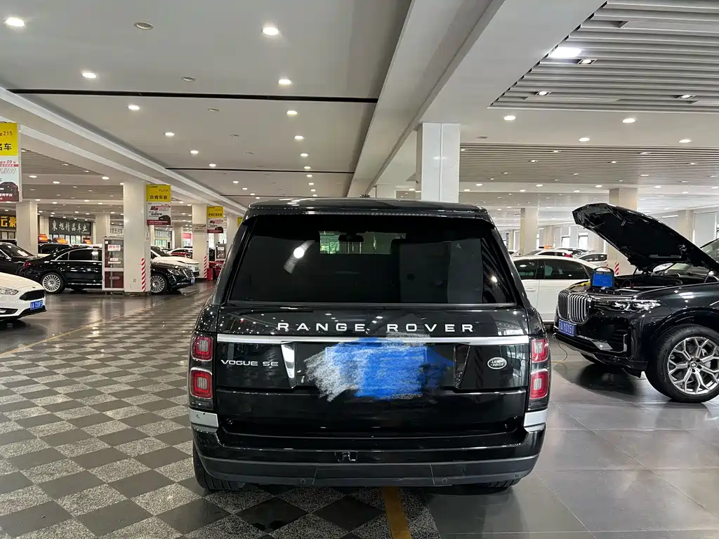 Land Rover Range Rover — миниатюра 3