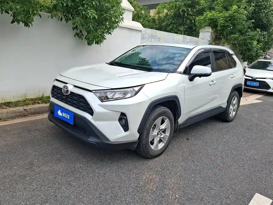 Toyota RAV4 2024