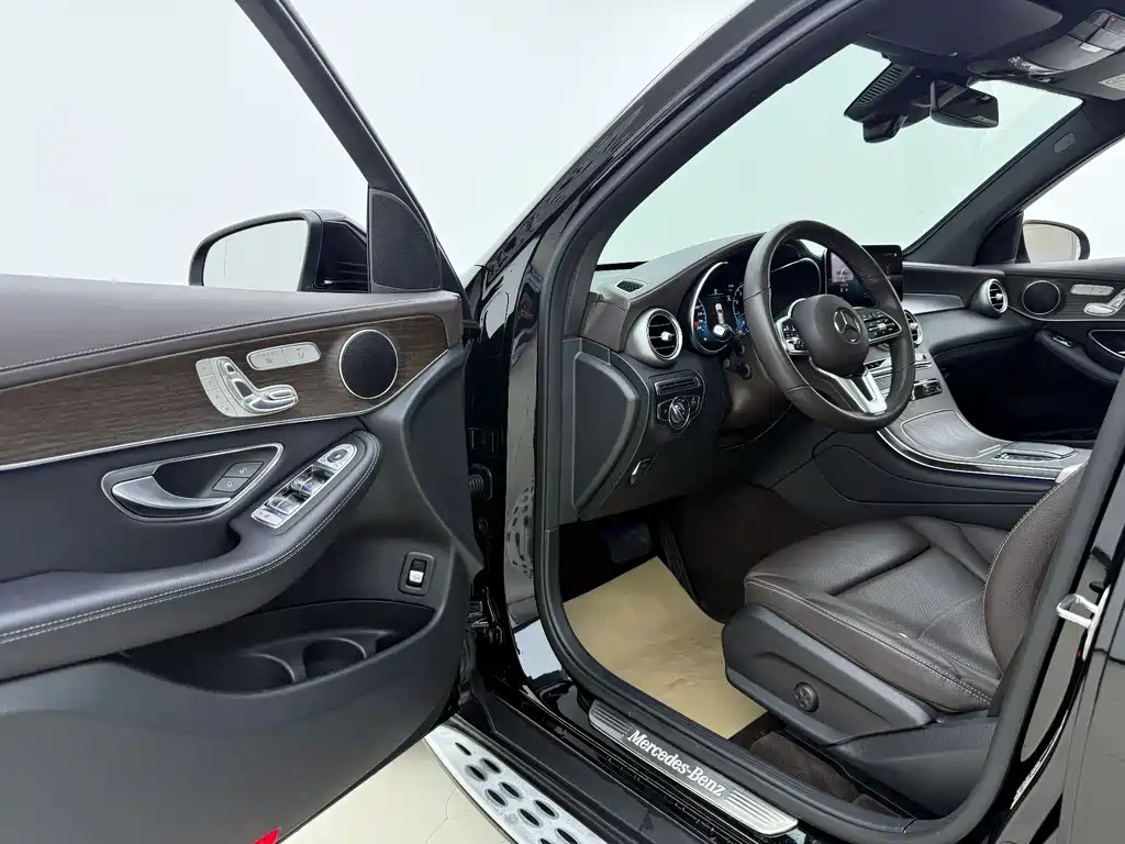 Mercedes-Benz GLC 2022 GLC 300 L 4MATIC