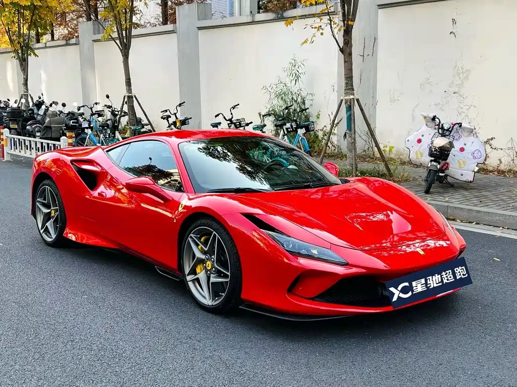 Ferrari F8