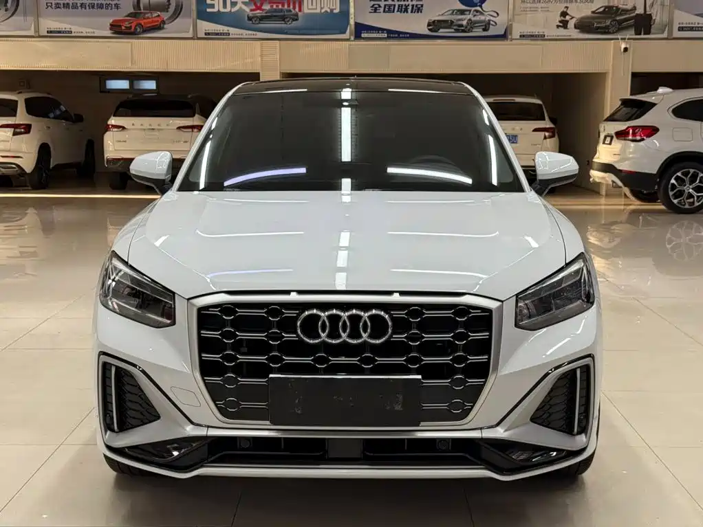 Audi Q2L — миниатюра 2