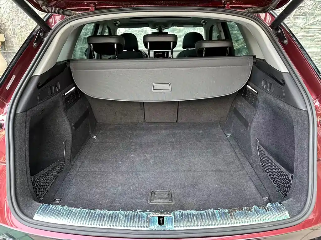 Audi Q5L 2018 40 TFSI Fashion V