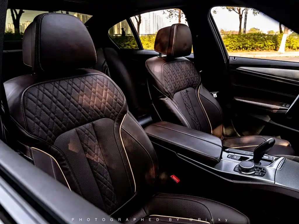 BMW 5 Series (Import) — миниатюра 12