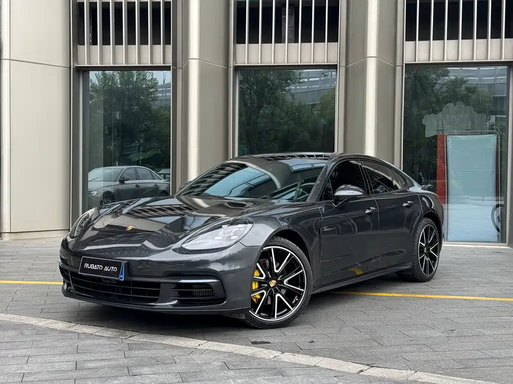 Porsche Panamera 2019