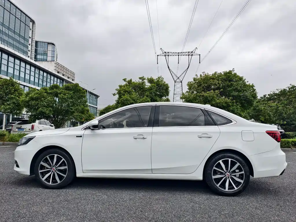 Roewe i6 Classic 20T Auto Internet Smart Edition, фото 8