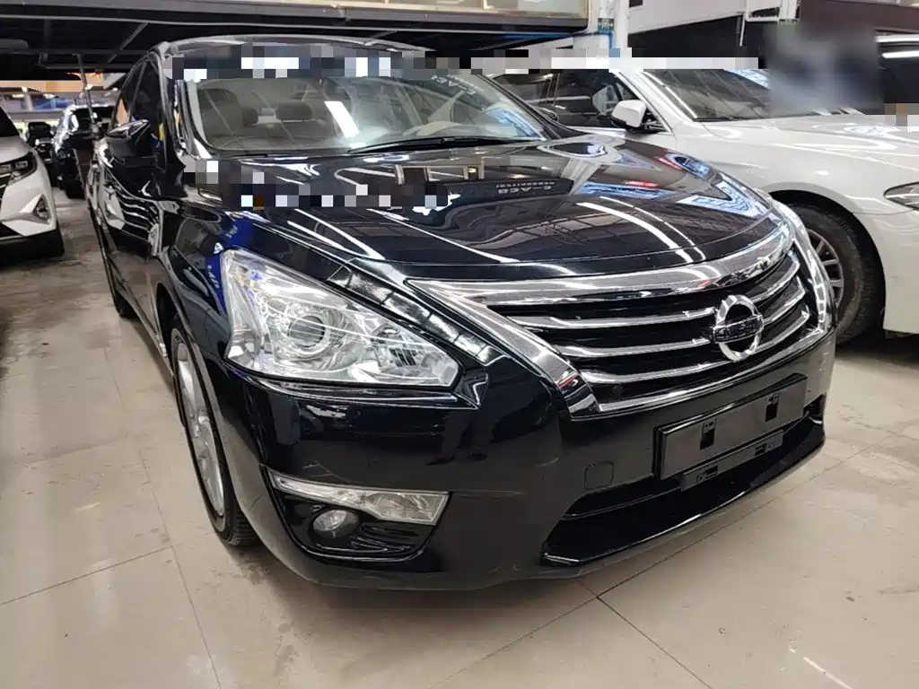 Nissan Altima 2015 2.0L XL Upper