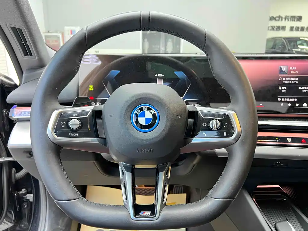 BMW I5