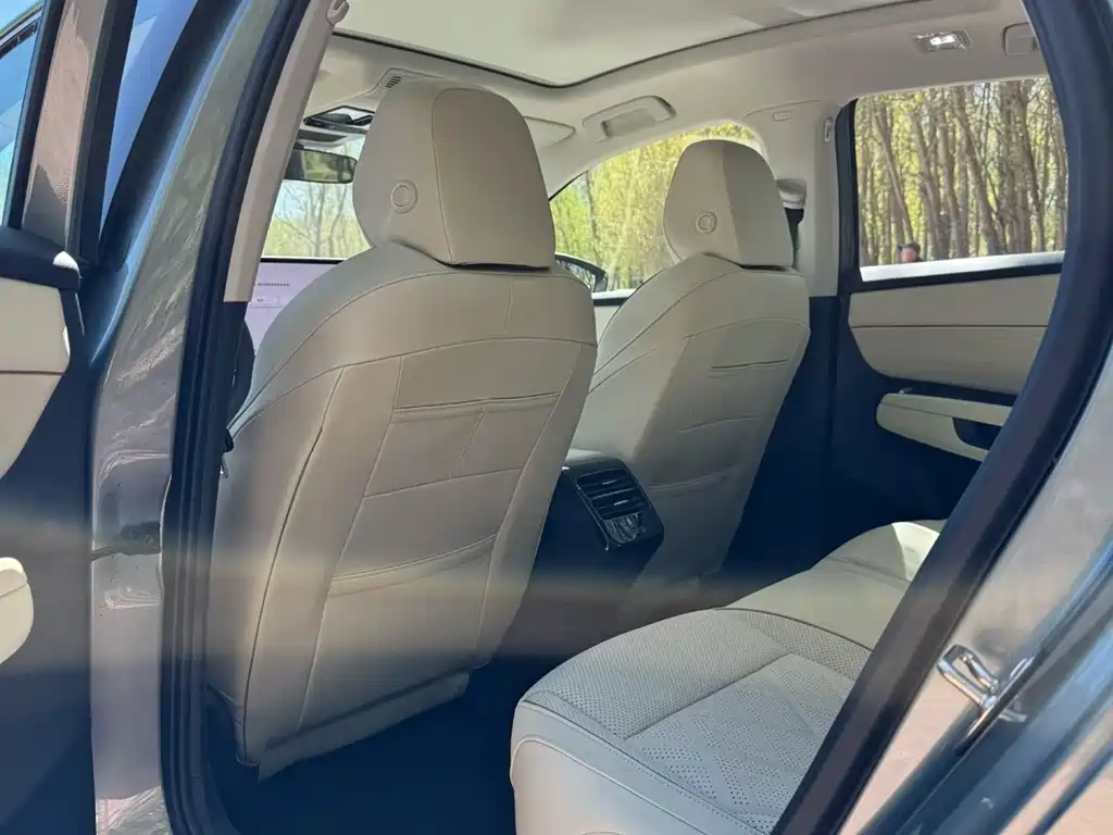 Volkswagen Sagitar 2026 L 300TSI DSG Luxury