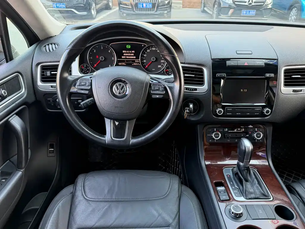 Volkswagen Touareg — миниатюра 10