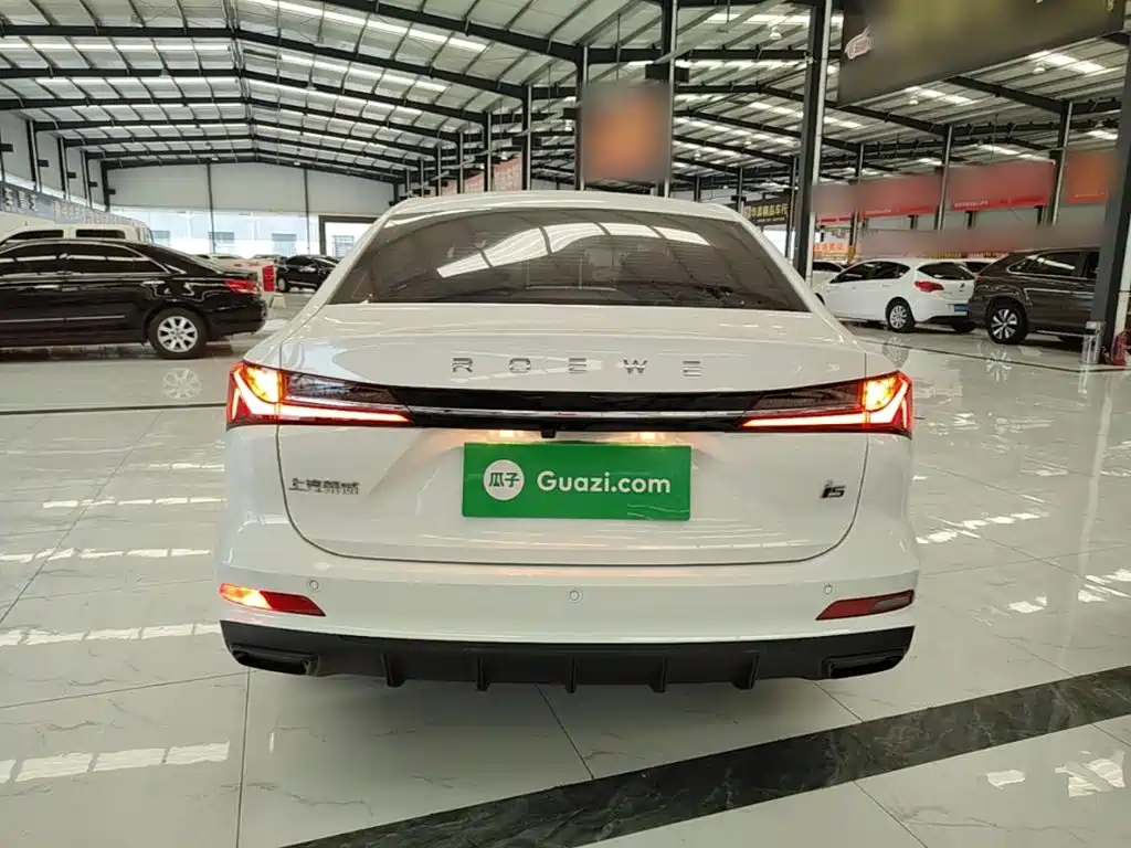 Roewe i5 2023 1.5L MT