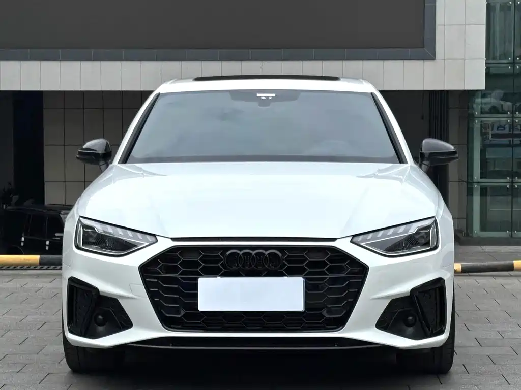 Audi A4L 2024 40 TFSI Luxury